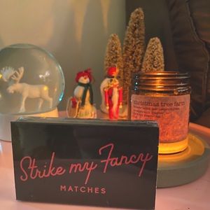 Fancy matches “Strike my fancy”💕3 items for $20💕